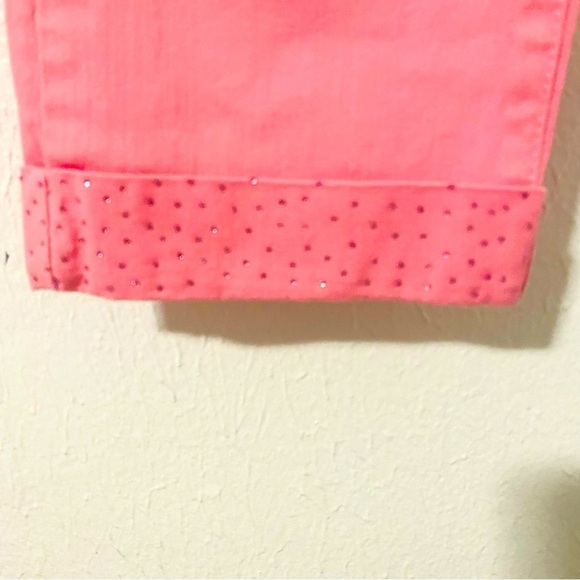 NYDJ Sz 4 Lift Tuck Technology Pink Stretch Crop Jeans Embellished Cuffs NWOT - Picture 3 of 11